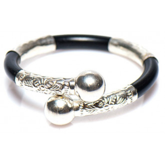 Surinaamse boei armband zwart