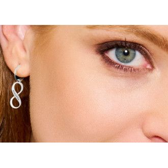 Zilveren oorbellen met naam 2