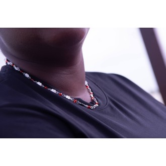 Surinaamse mattenklopper ketting met rode Surinaamse kralen | Surinaamse sieraden 2